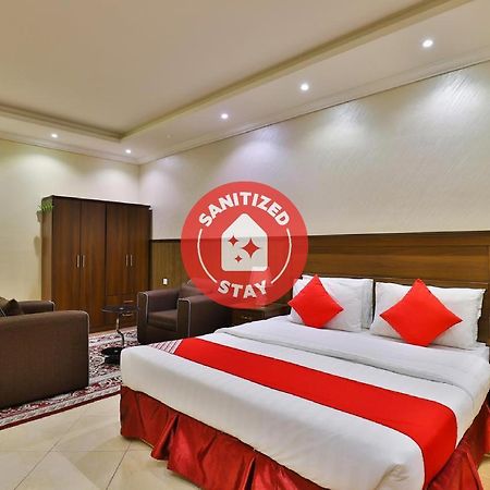 Oyo 273 Star Yanbu Hotel Suites Екстериор снимка