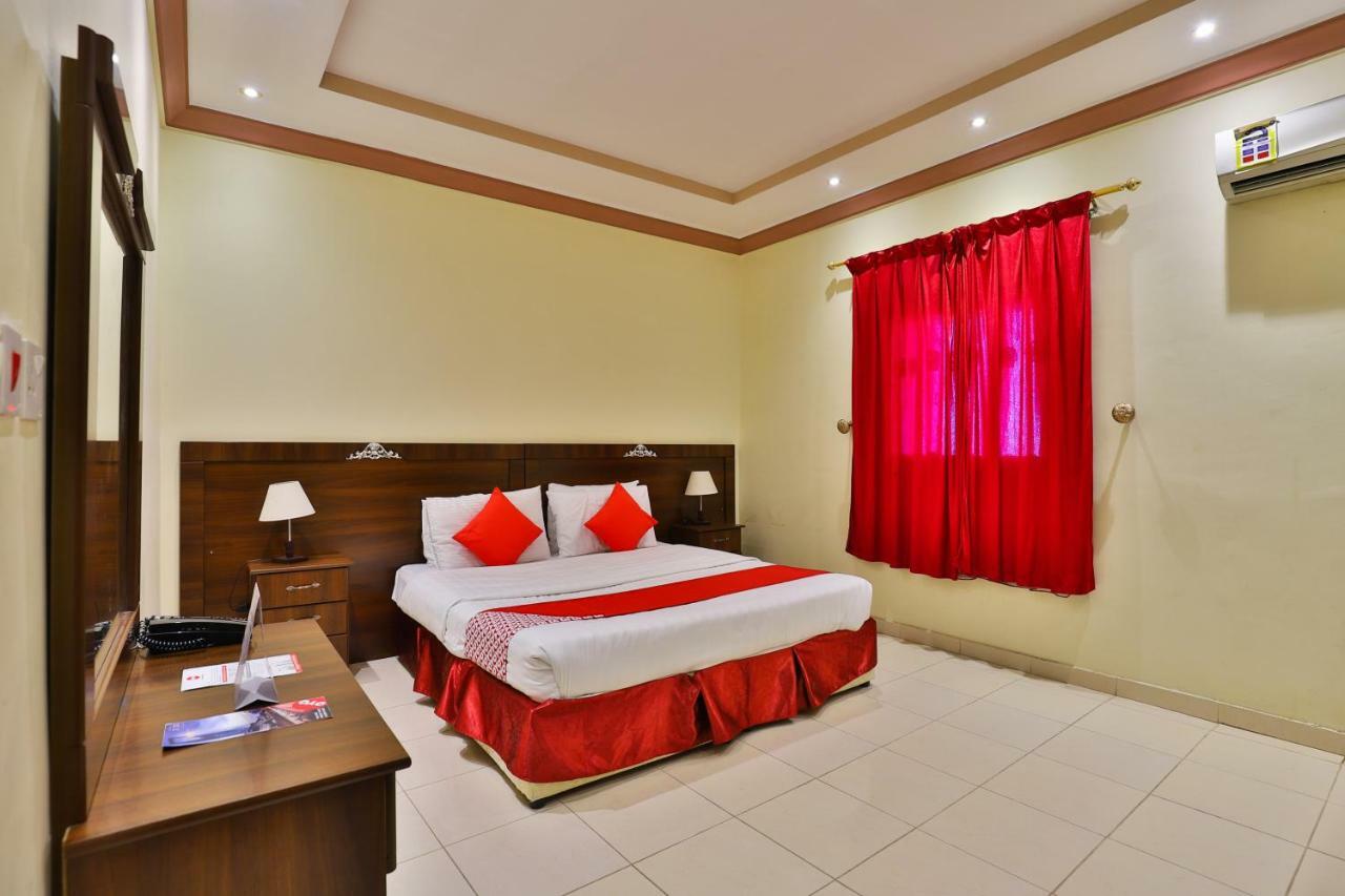 Oyo 273 Star Yanbu Hotel Suites Екстериор снимка
