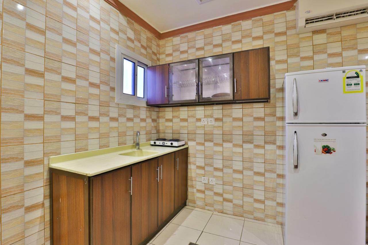 Oyo 273 Star Yanbu Hotel Suites Екстериор снимка