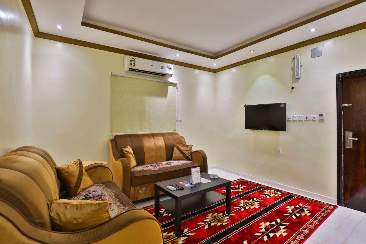 Oyo 273 Star Yanbu Hotel Suites Екстериор снимка