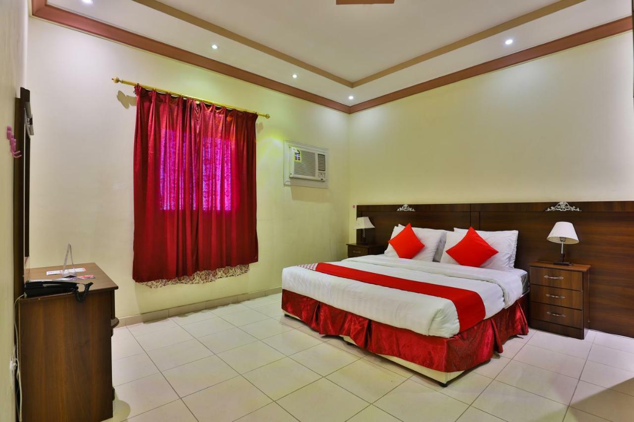 Oyo 273 Star Yanbu Hotel Suites Екстериор снимка