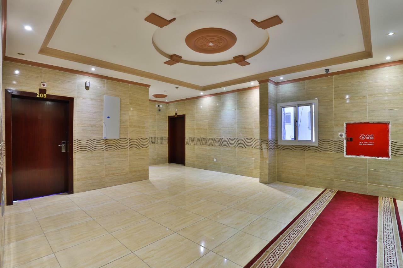 Oyo 273 Star Yanbu Hotel Suites Екстериор снимка