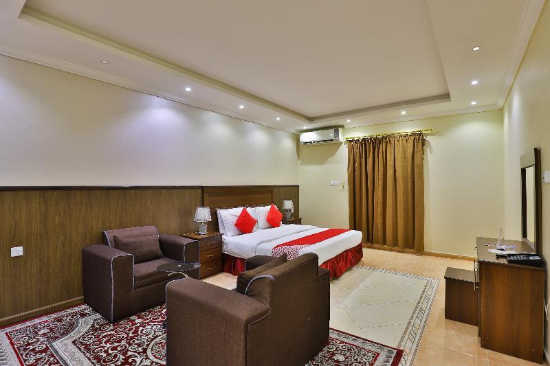 Oyo 273 Star Yanbu Hotel Suites Екстериор снимка