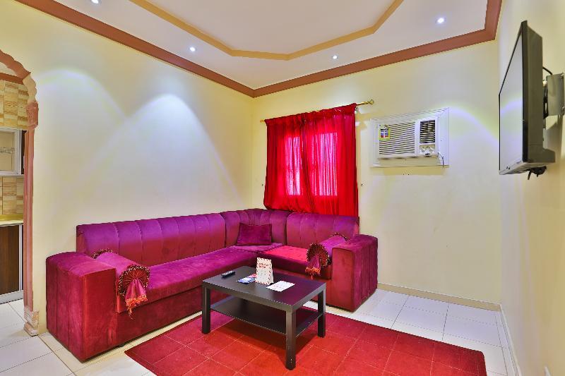 Oyo 273 Star Yanbu Hotel Suites Екстериор снимка